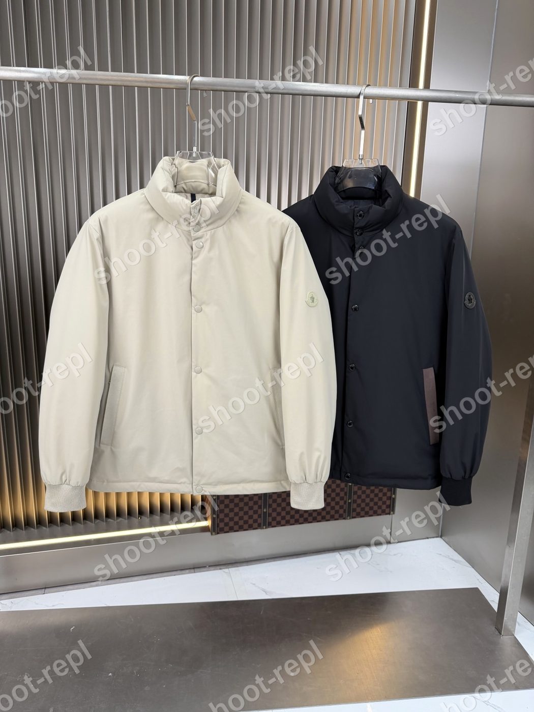 몽클레르 패딩 안감 스탠드 칼라 재킷 - 남자 패딩 레플리카 참고 이미지